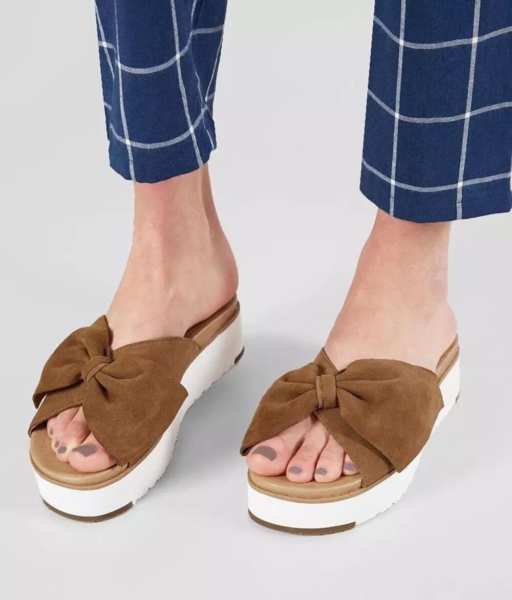 UGG Australia Joan II Chestnut Suede Leather Floppy Bow Platform Sandals 7